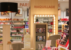 UHPS - Eleclerc IFS - aménagement magasin parfumerie 