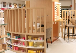 UHPS - Eleclerc IFS - aménagement magasin parfumerie 